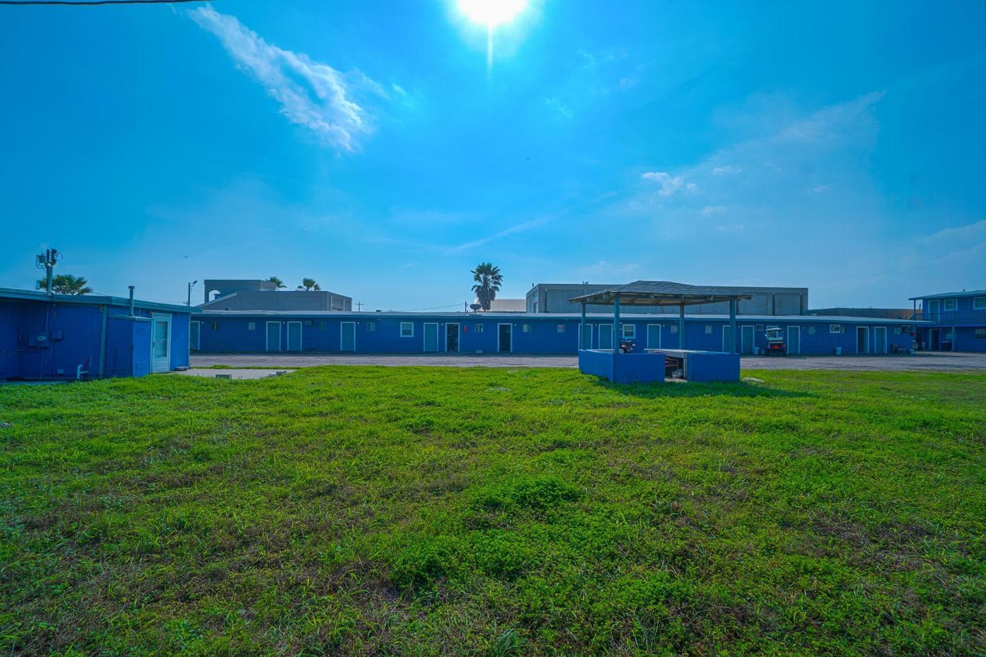 Monterrey Motel Padre Island, Corpus Christi By Oyo Exterior photo